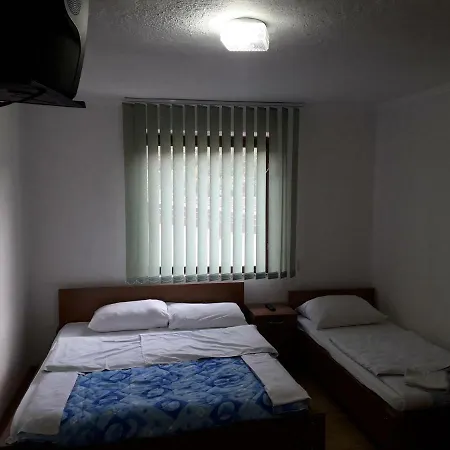 Tetrijeb Motel *
